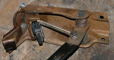 1995 clutch pedal bracket